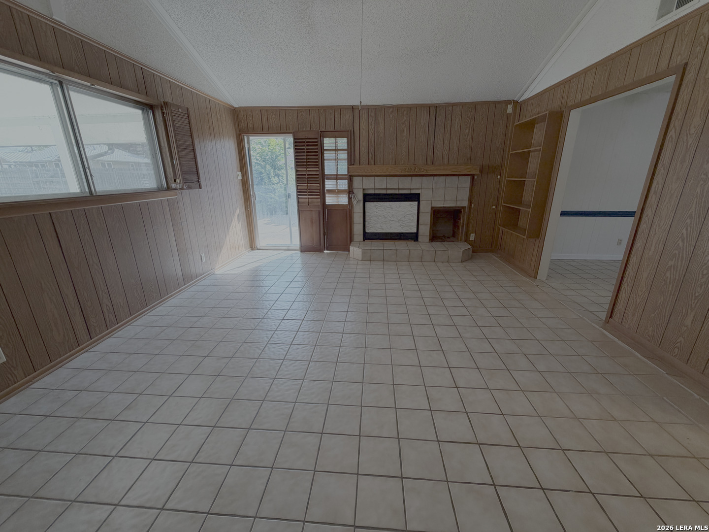 201 Avenue D Converse TX 78109