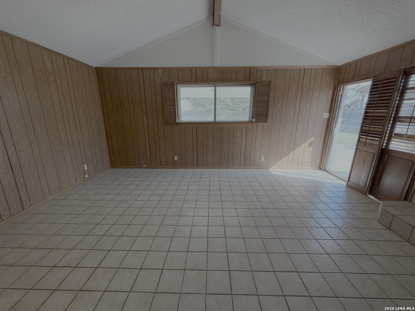 201 Avenue D Converse TX 78109