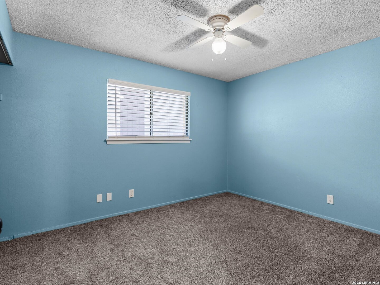 102 Mossridge Universal City TX 78148