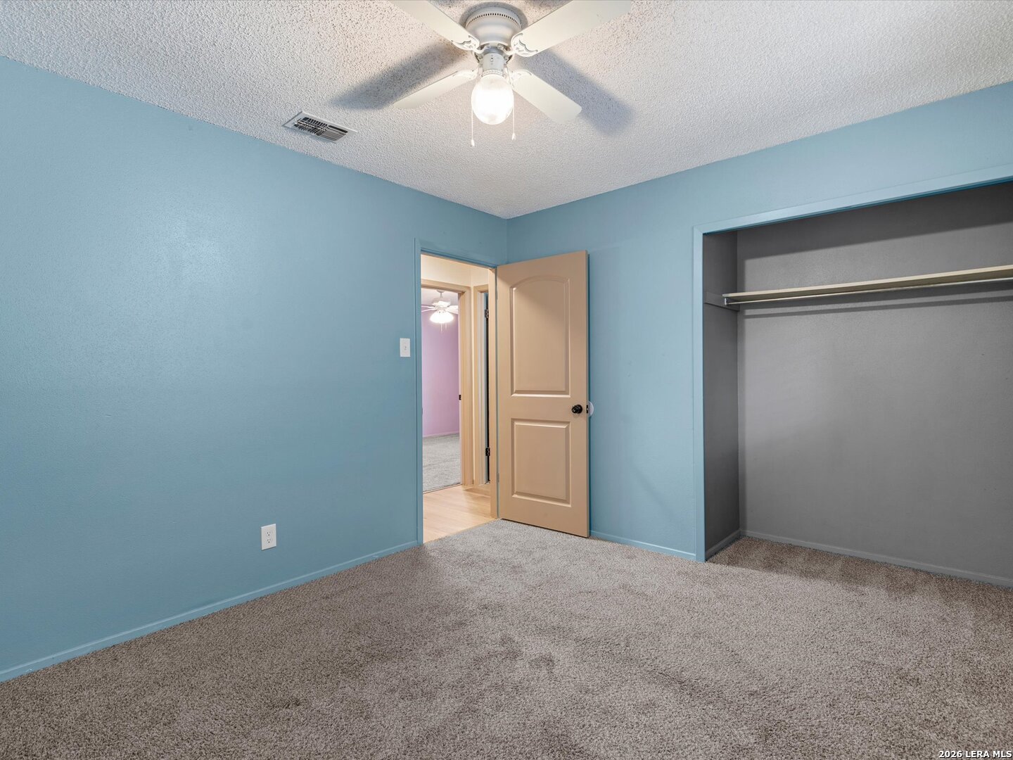102 Mossridge Universal City TX 78148