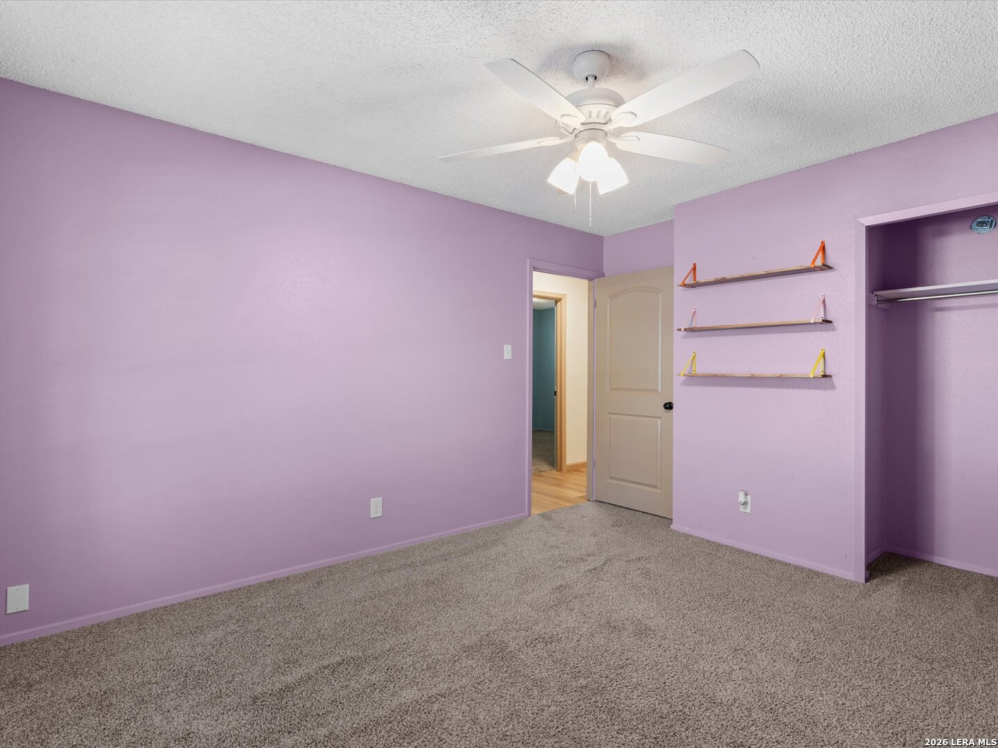 102 Mossridge Universal City TX 78148