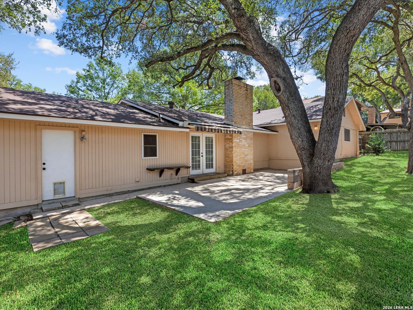 102 Mossridge Universal City TX 78148