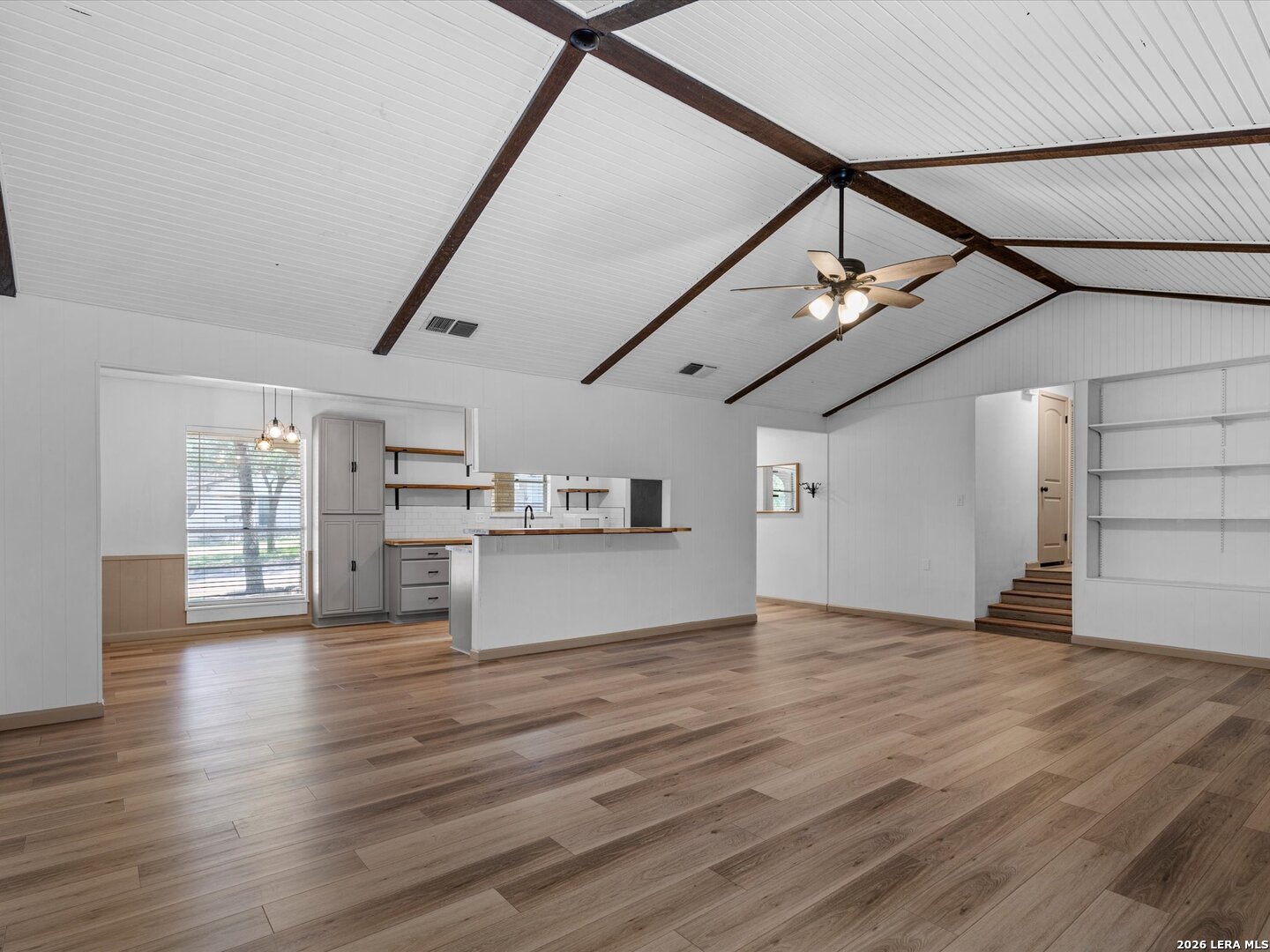 102 Mossridge Universal City TX 78148