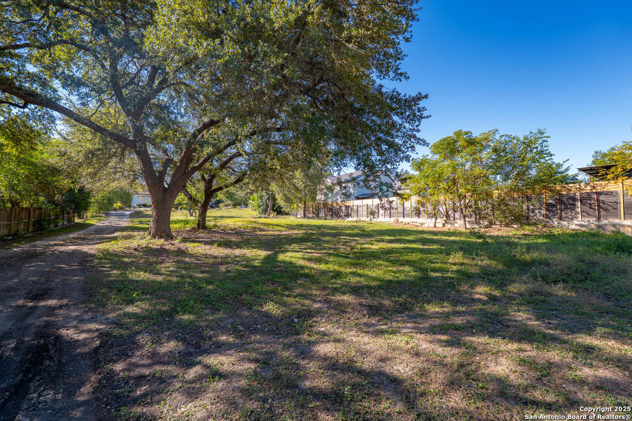 529 Geneseo Terrell Hills TX 78209