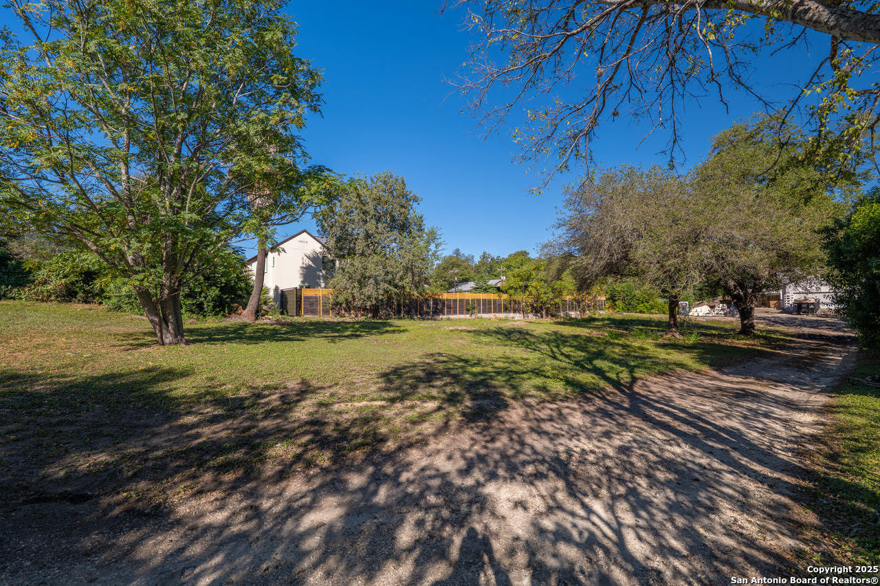 529 Geneseo Terrell Hills TX 78209
