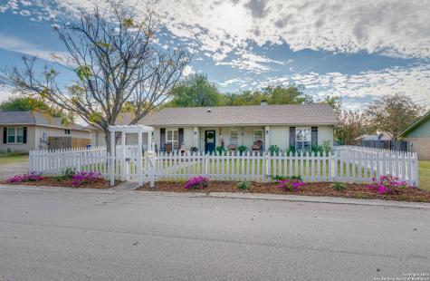 1221 Gardenia Drive New Braunfels TX 78130
