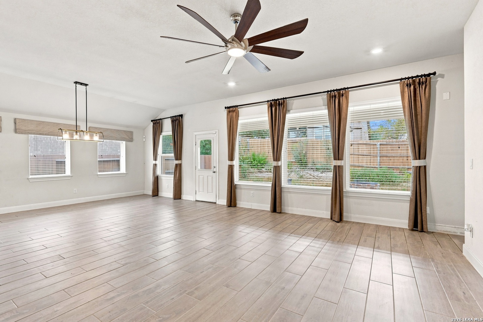 1527 Winans Pass San Antonio TX 78253