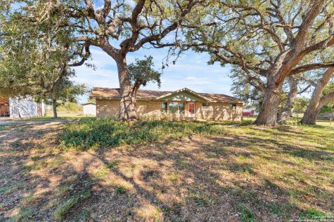 454 Buerger Lane Seguin TX 78155