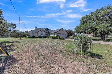 274 Creekwood Drive Bandera TX 78003