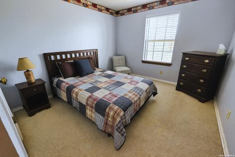799 County Road 6612 Devine TX 78016