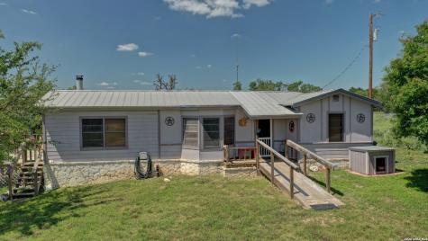 1341 Thrill Hill Road Mountain Home TX 78058