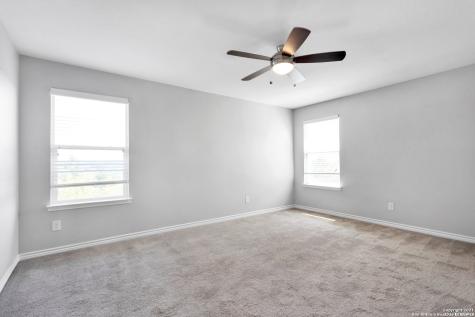 1302 Hummingbird San Antonio TX 78245