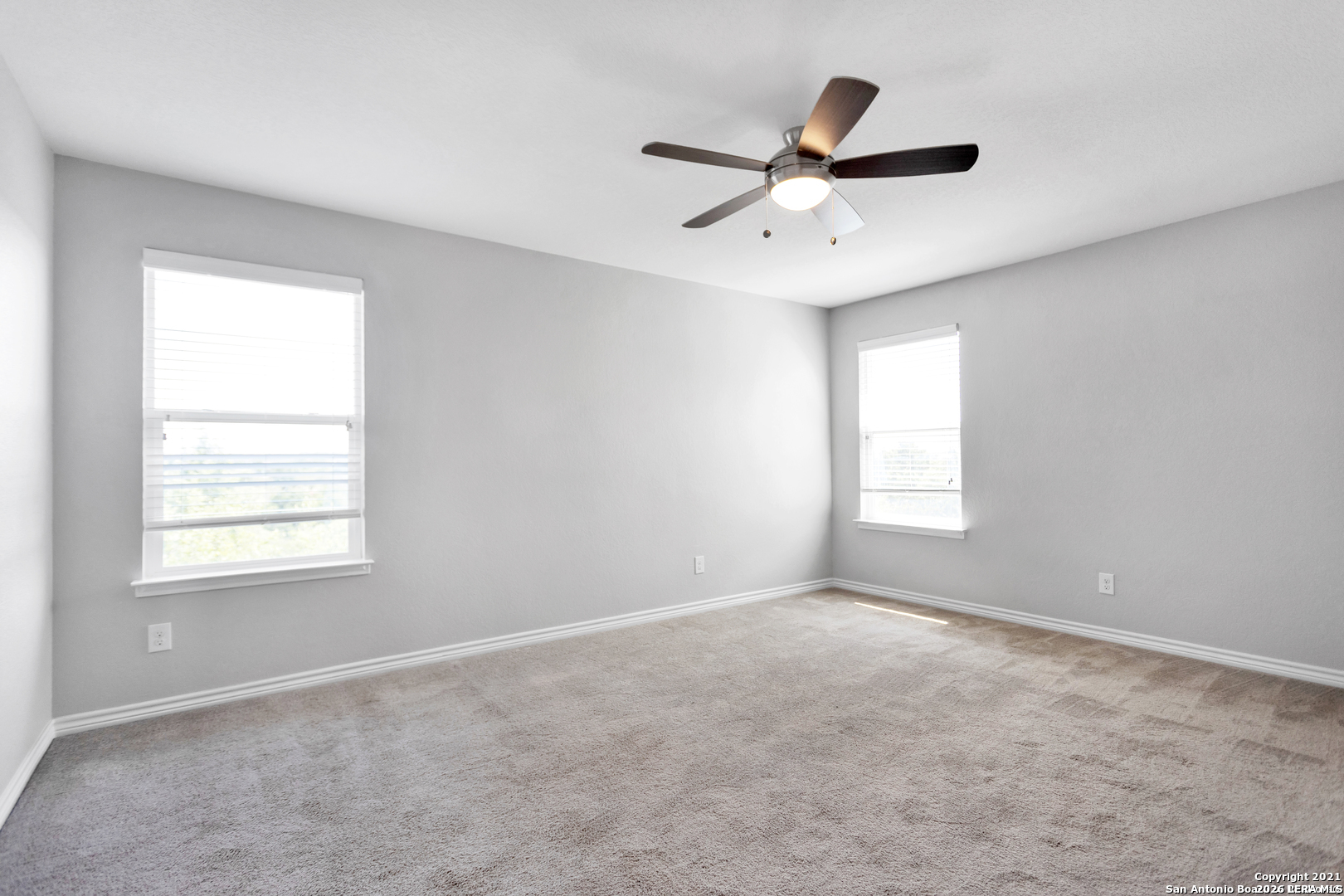 1302 Hummingbird San Antonio TX 78245