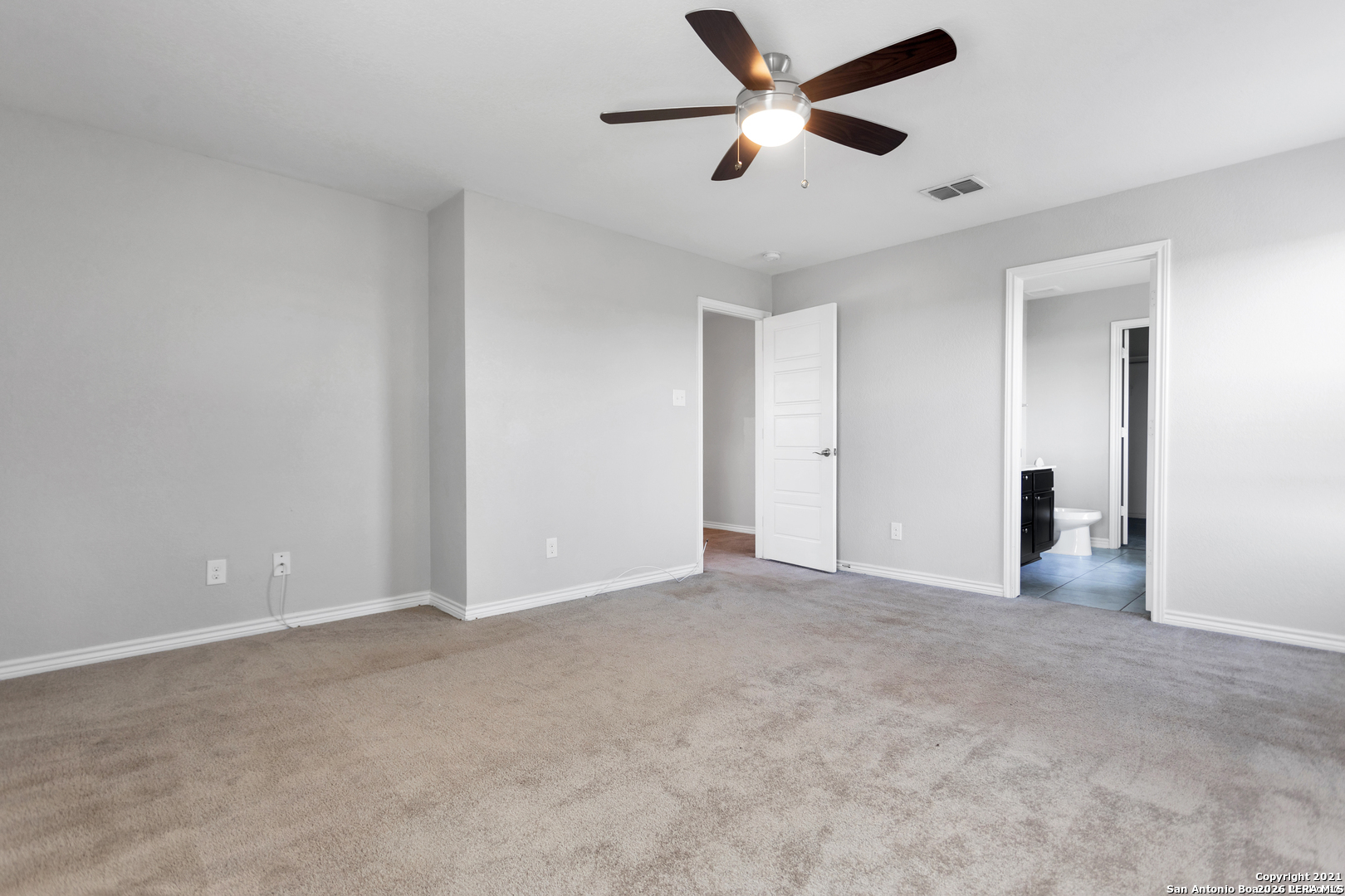 1302 Hummingbird San Antonio TX 78245