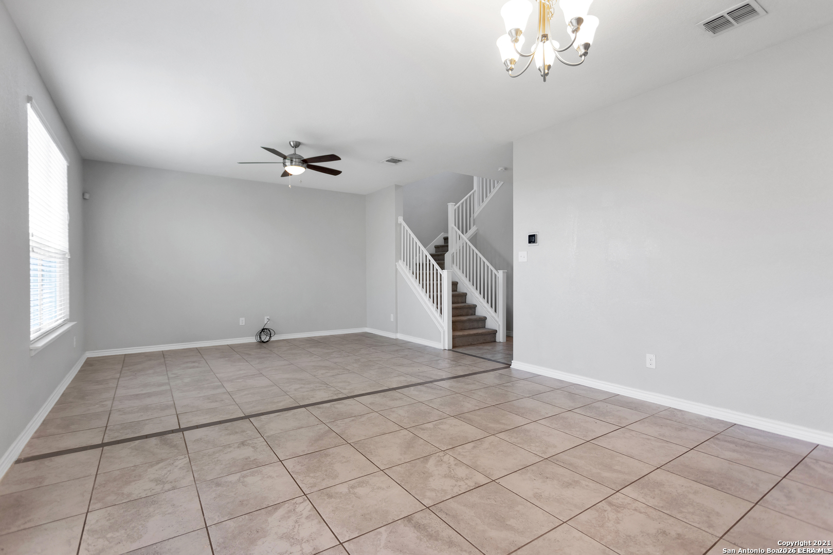 1302 Hummingbird San Antonio TX 78245