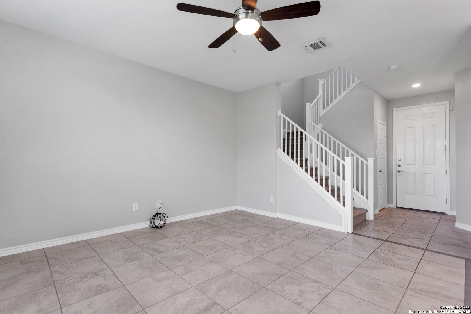 1302 Hummingbird San Antonio TX 78245