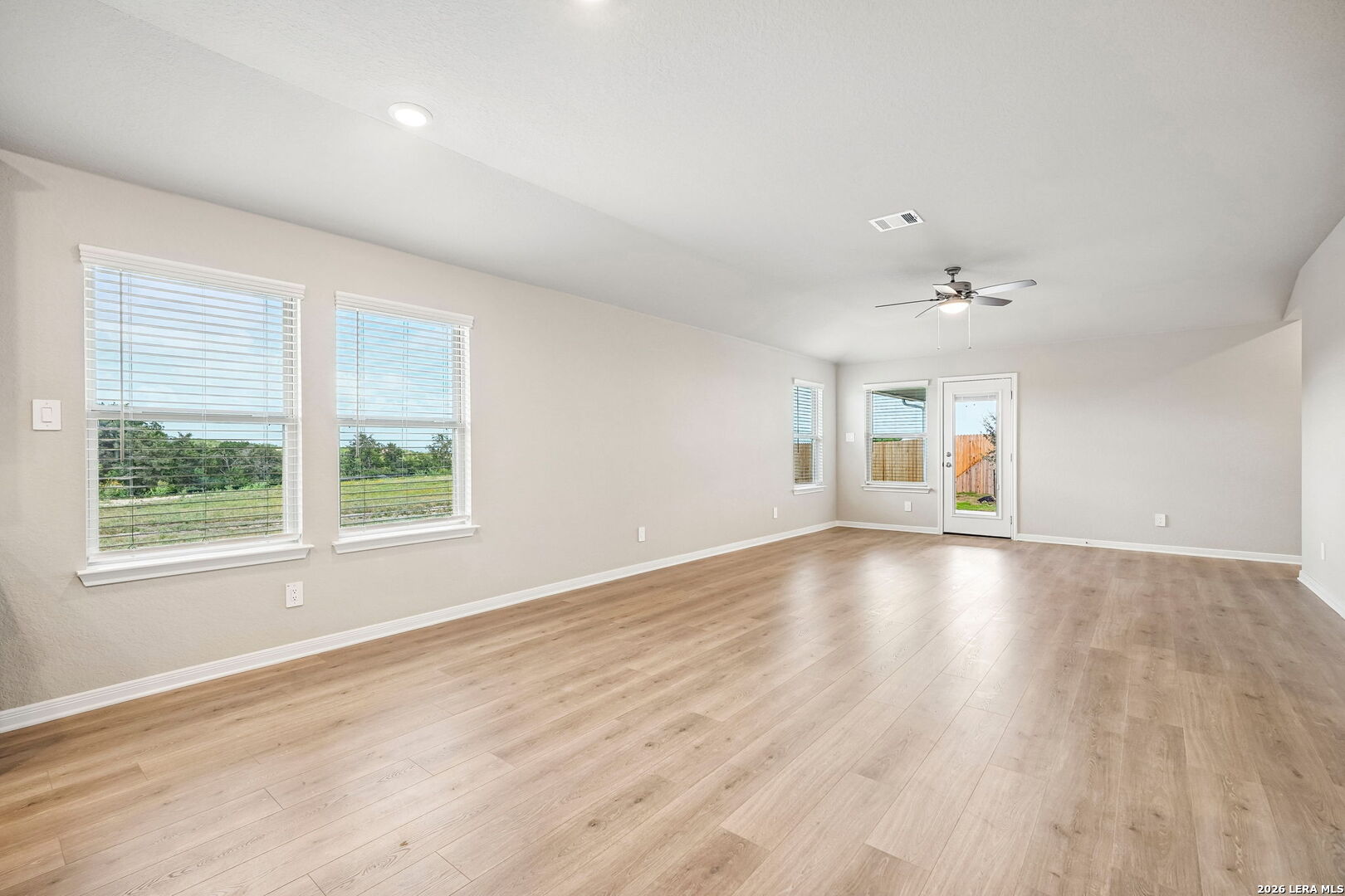 216 Barton Point Cibolo TX 78108