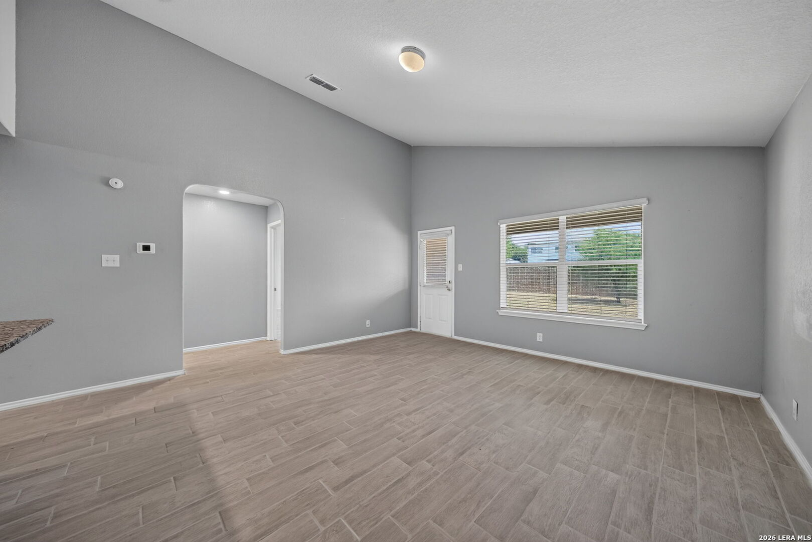 8167 Falcon Meadow Converse TX 78109