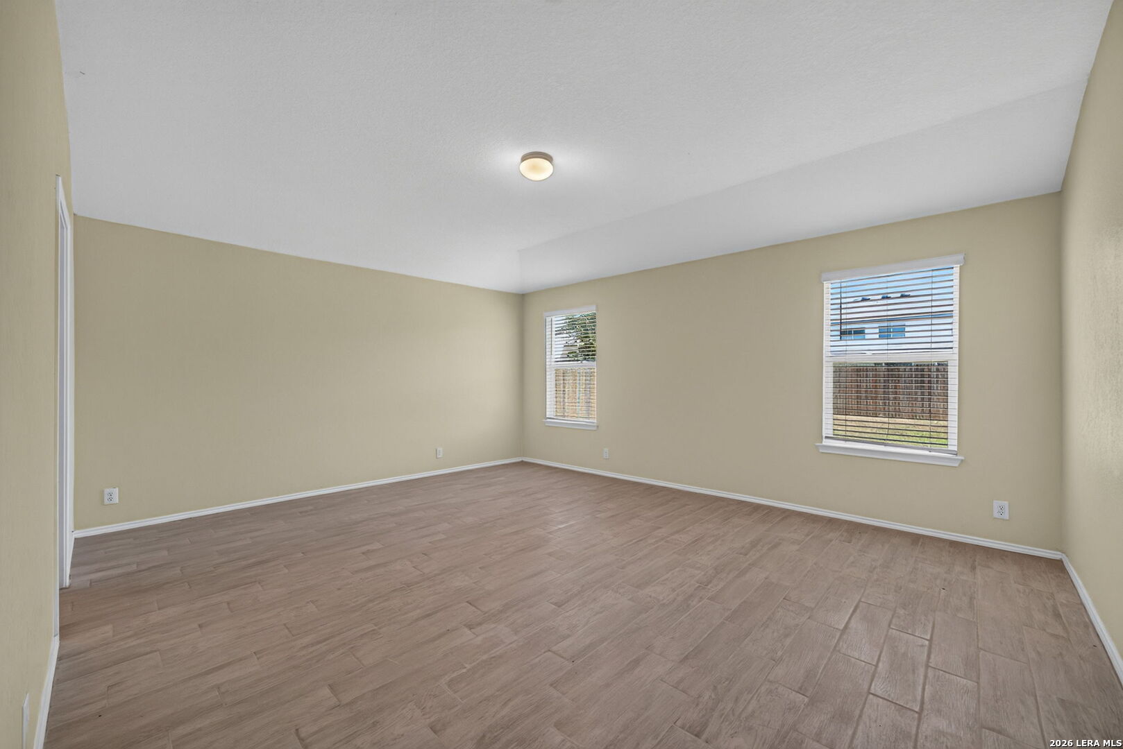 8167 Falcon Meadow Converse TX 78109