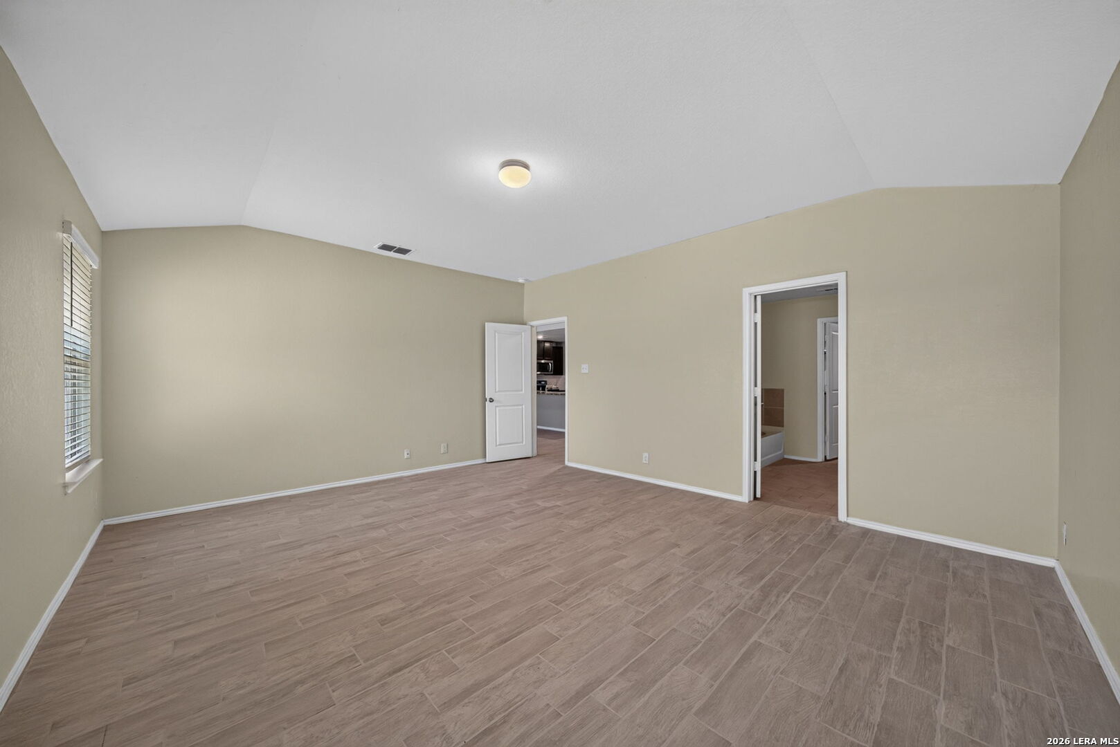 8167 Falcon Meadow Converse TX 78109