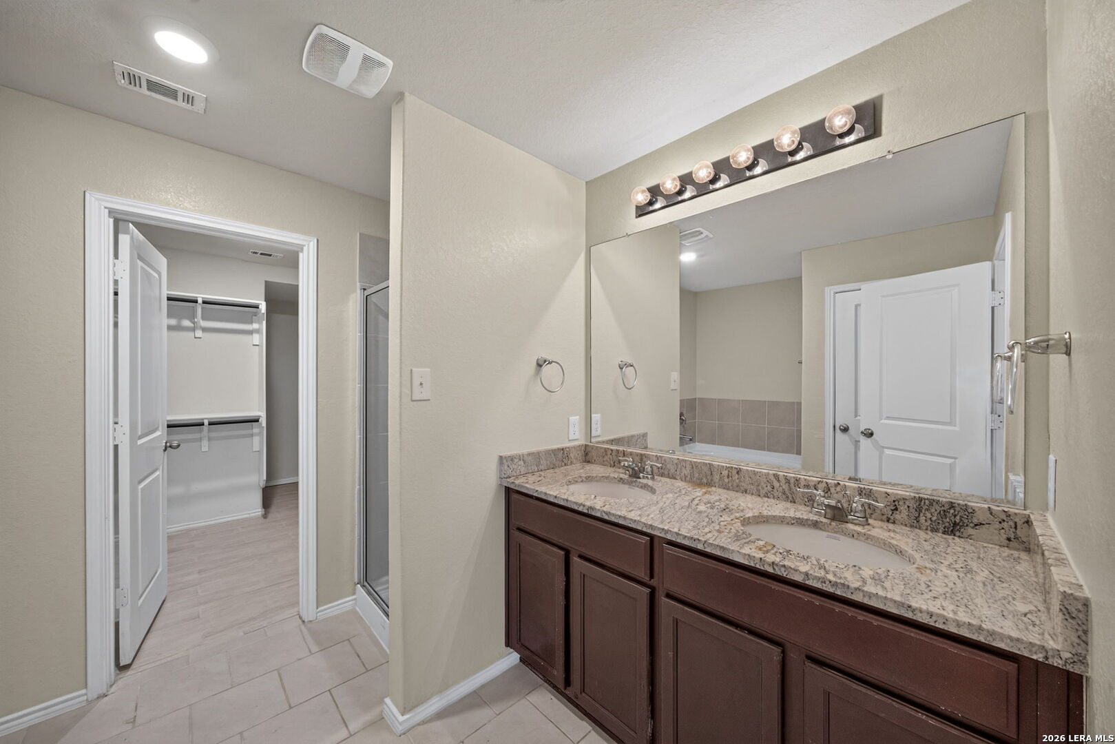 8167 Falcon Meadow Converse TX 78109