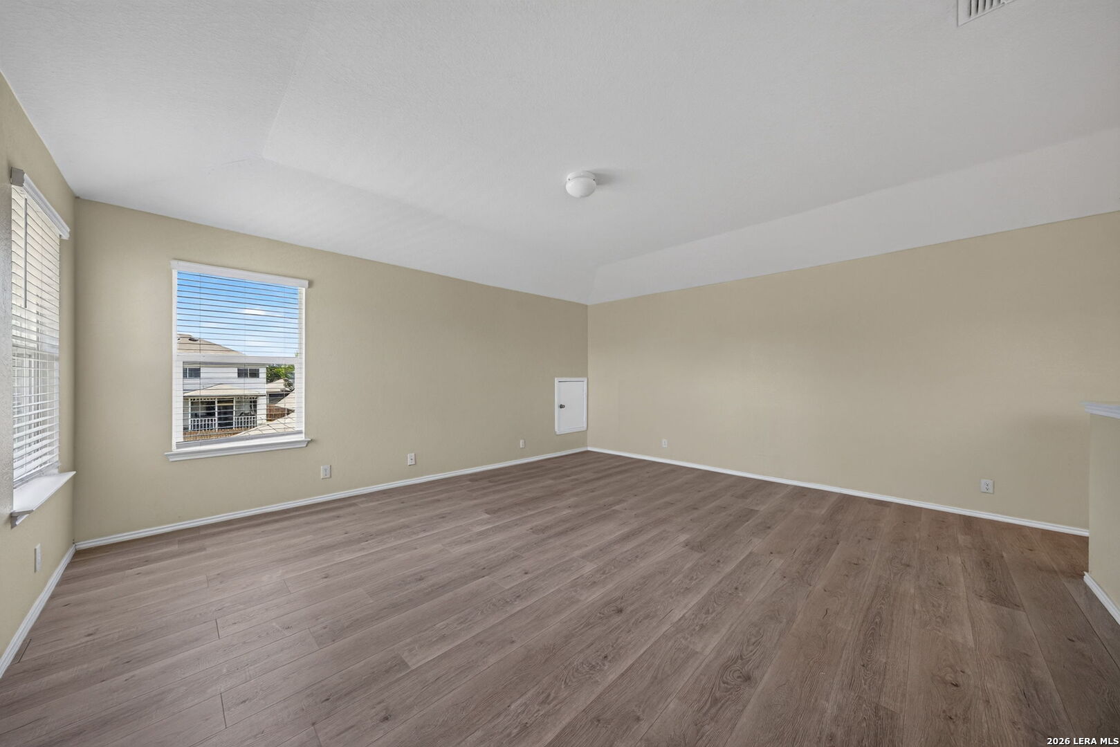 8167 Falcon Meadow Converse TX 78109