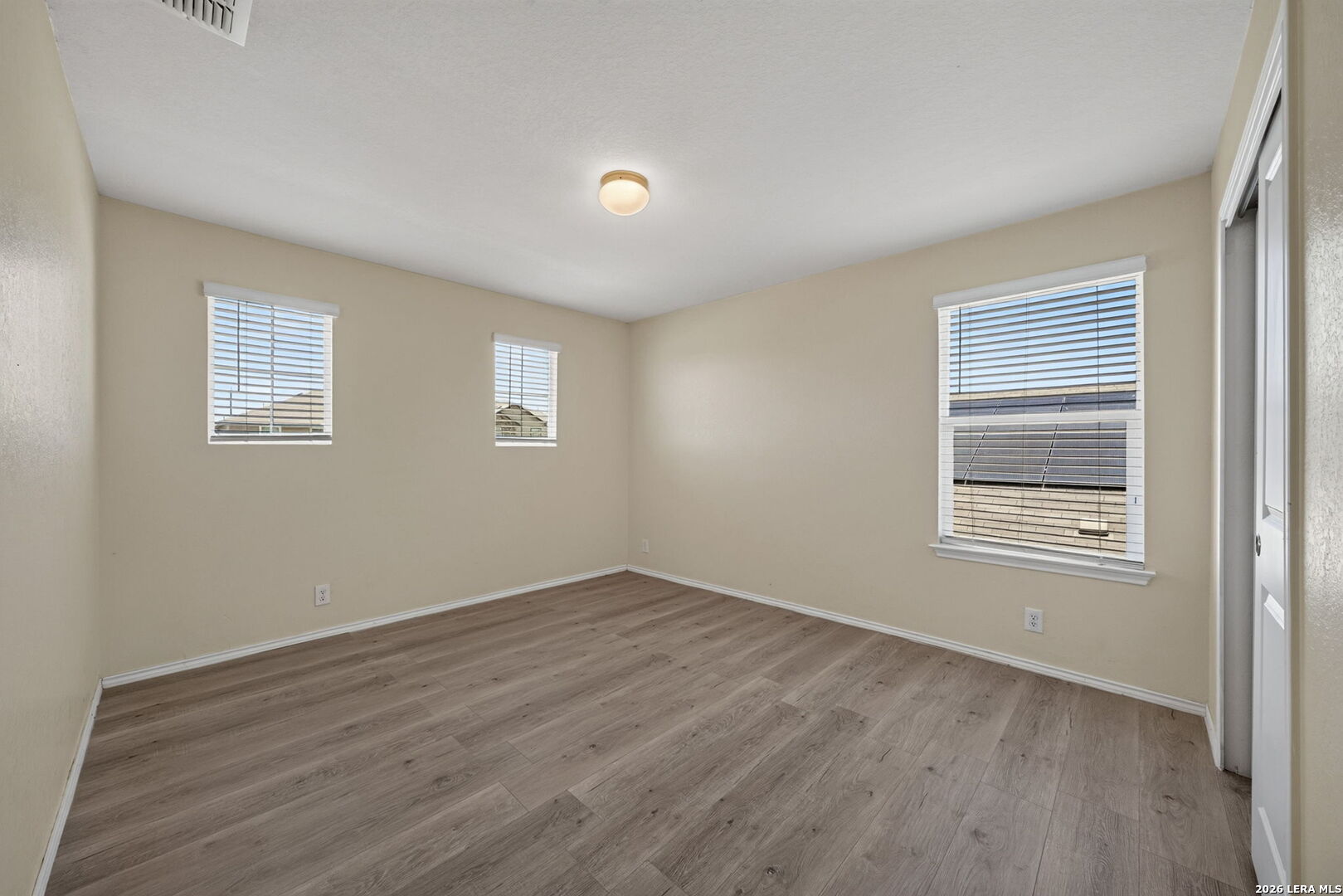 8167 Falcon Meadow Converse TX 78109