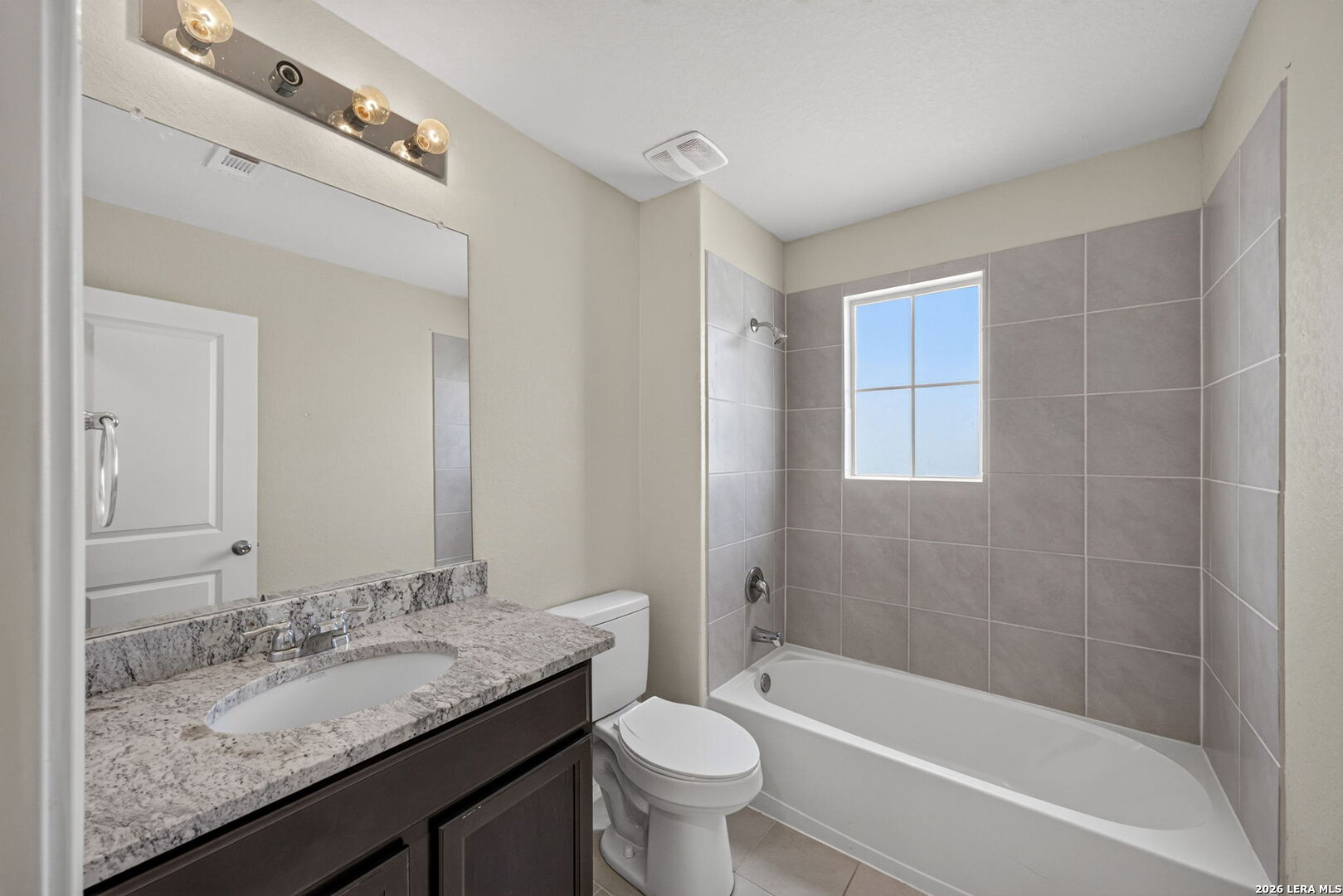 8167 Falcon Meadow Converse TX 78109