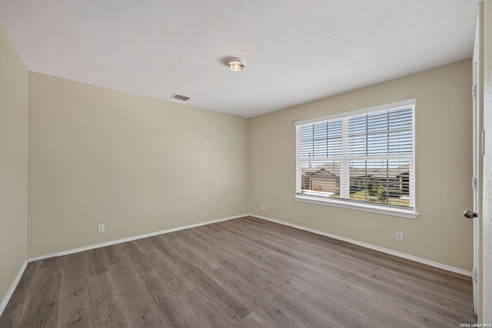 8167 Falcon Meadow Converse TX 78109