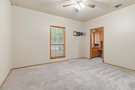 233 Twin Oaks Drive La Vernia TX 78121
