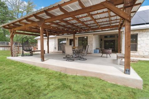 233 Twin Oaks Drive La Vernia TX 78121