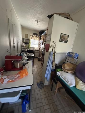 2518 Ww White San Antonio TX 78222