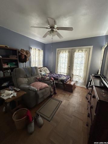 2518 Ww White San Antonio TX 78222