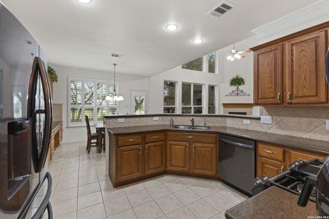 25311 Bunker Drive San Antonio TX 78260