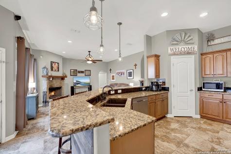 221 S Monkhouse Street Poth TX 78147