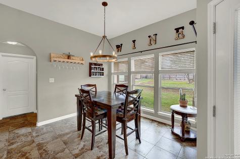 221 S Monkhouse Street Poth TX 78147