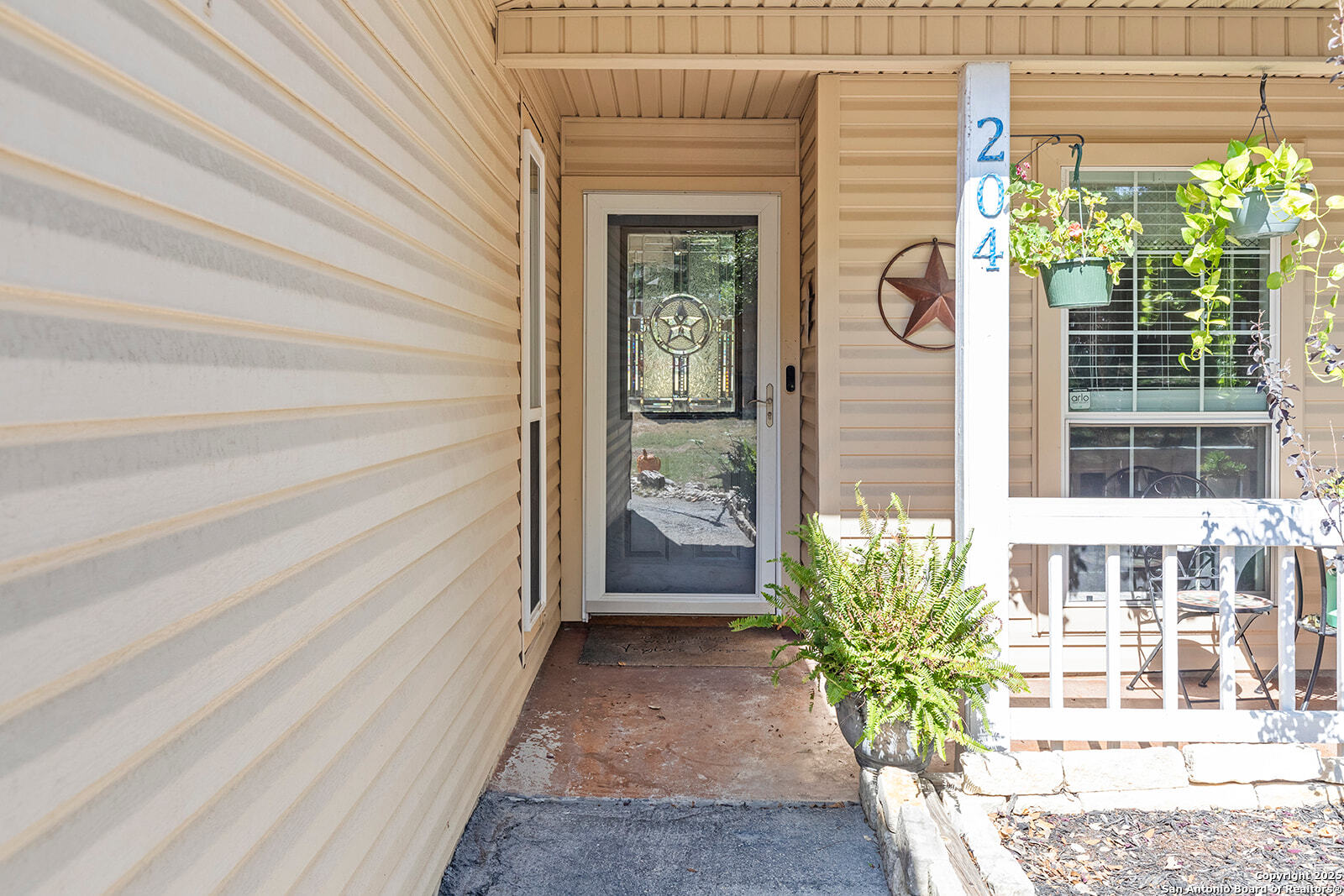 204 Lake Park Canyon Lake TX 78133