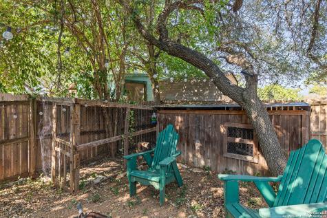 204 Lake Park Canyon Lake TX 78133