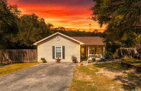 204 Lake Park Canyon Lake TX 78133