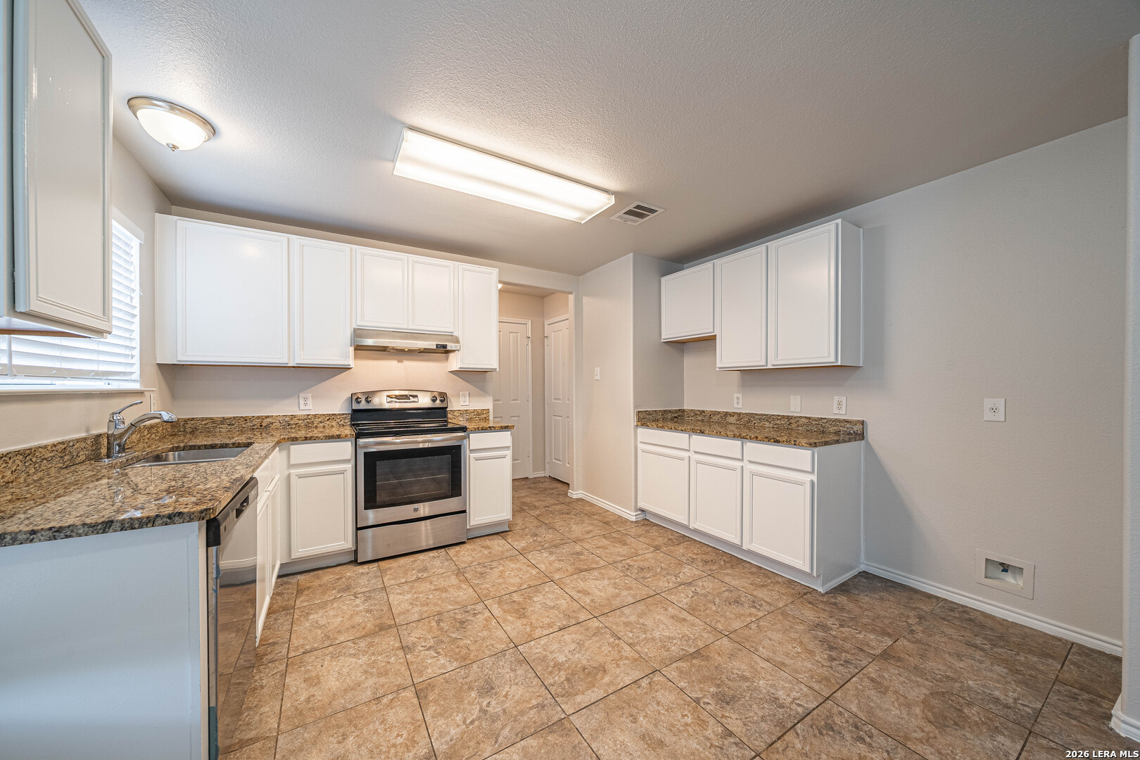 5018 Fountain Hill San Antonio TX 78244