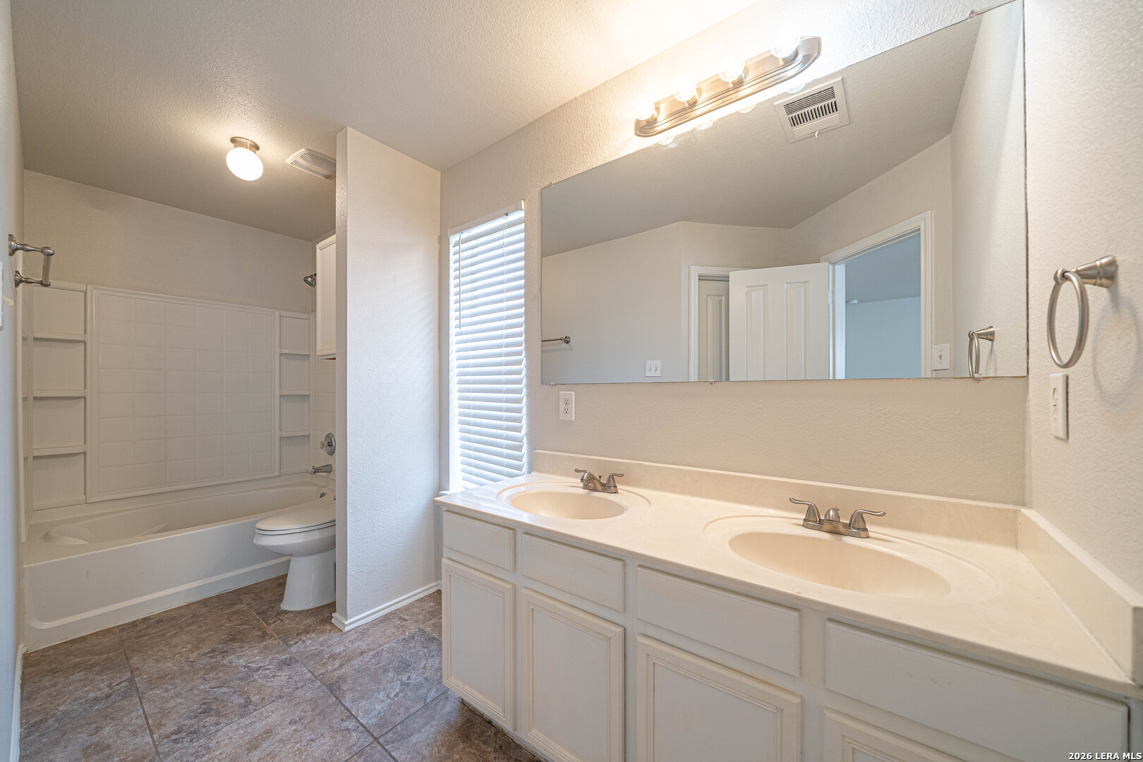 5018 Fountain Hill San Antonio TX 78244