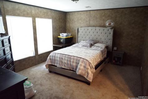 10179 Commerce Street Atascosa TX 78002