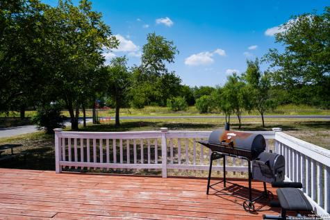 10179 Commerce Street Atascosa TX 78002