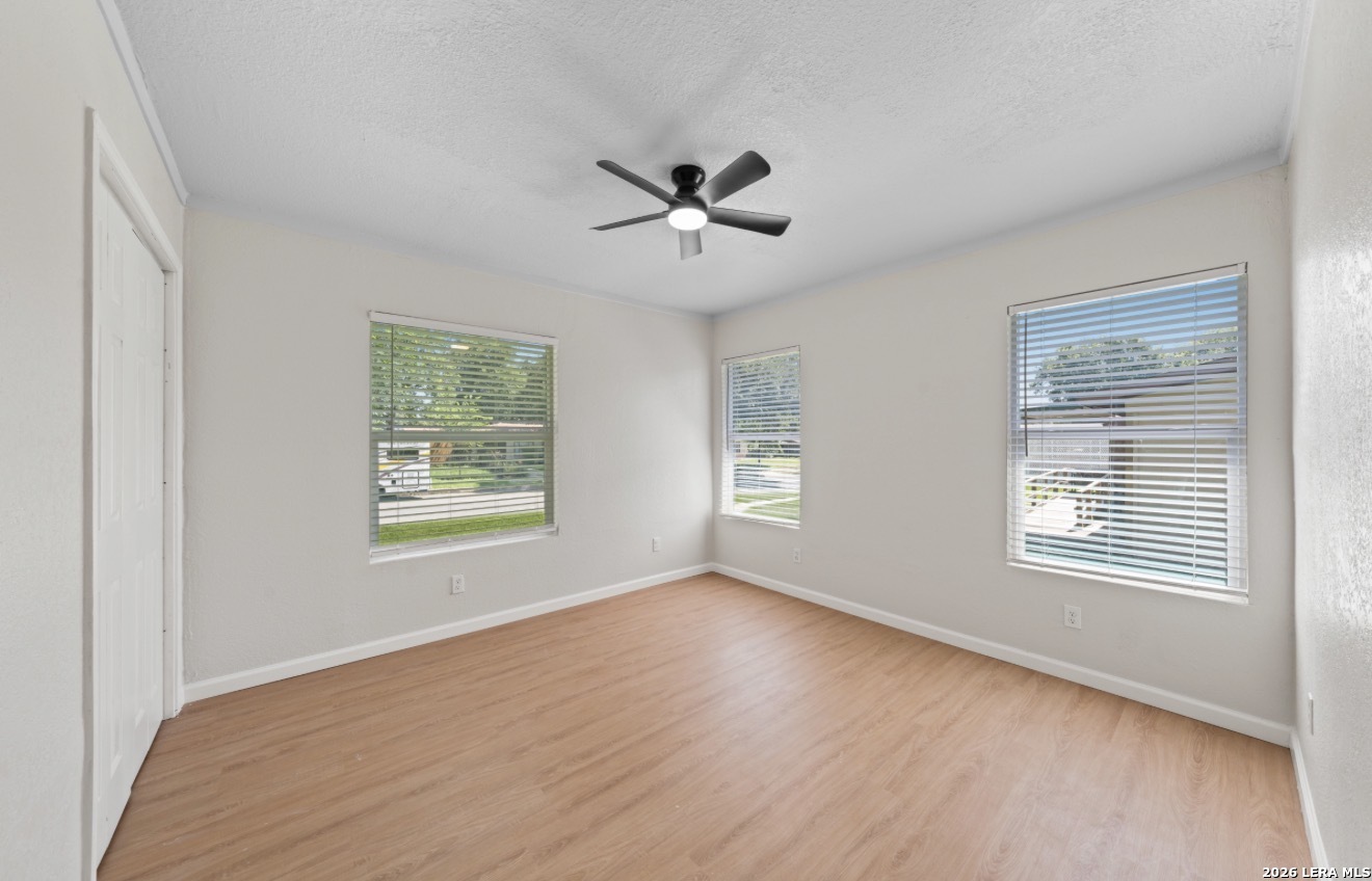 454 Storeywood Drive San Antonio TX 78213