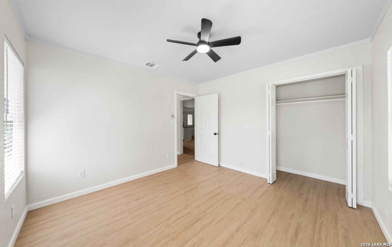 454 Storeywood Drive San Antonio TX 78213