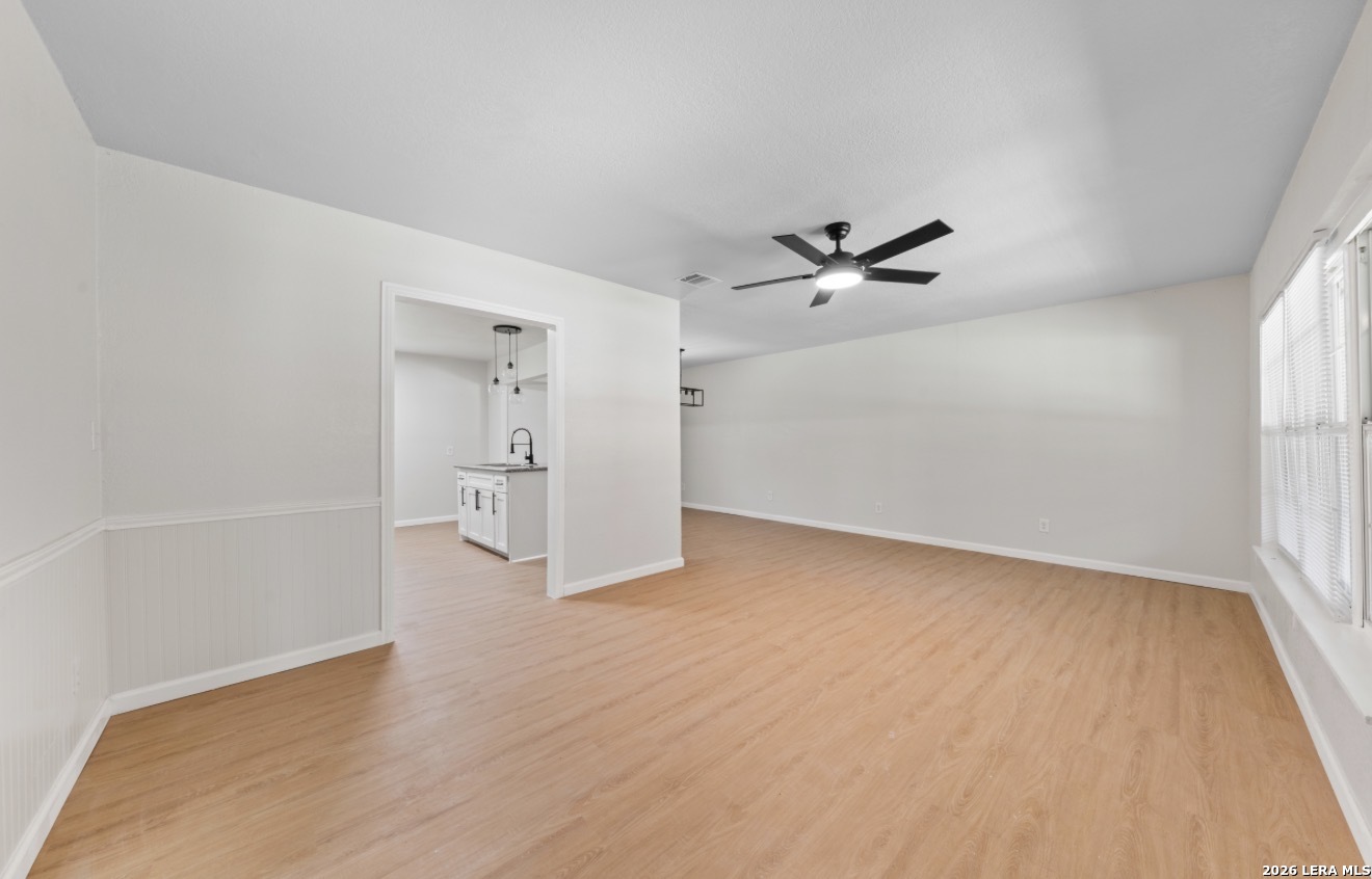 454 Storeywood Drive San Antonio TX 78213