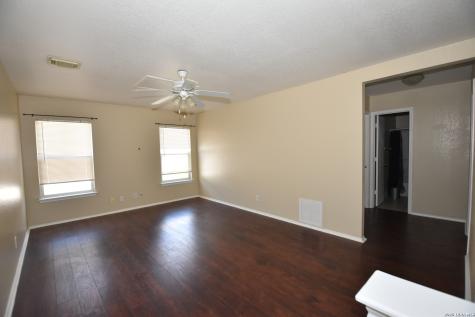 83 Viking Oak San Antonio TX 78247