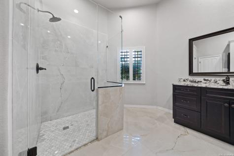 30 Burnham Glen San Antonio TX 78248
