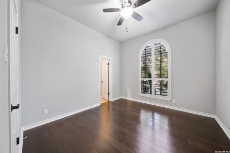 30 Burnham Glen San Antonio TX 78248