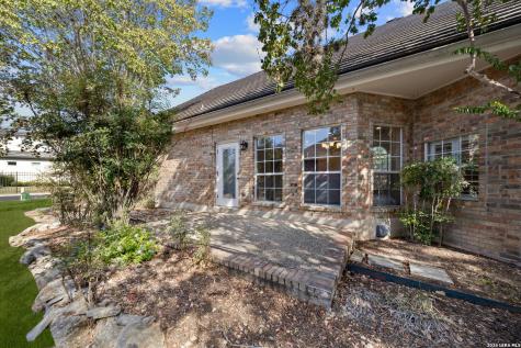 30 Burnham Glen San Antonio TX 78248